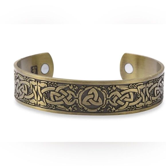 Magnetic by Design Antique Style Celtic Knot Cuff Bracelet in Goldtone 7 Inch - Picture 3 of 6